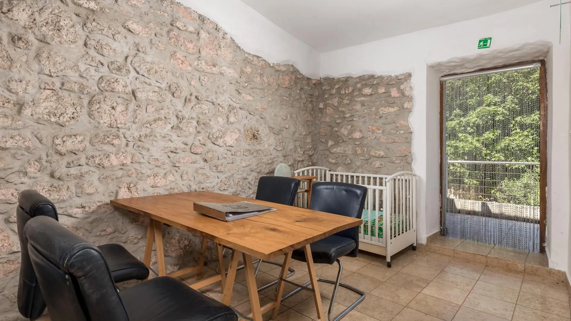 Holiday House Cave Romana 풀라 0*,
