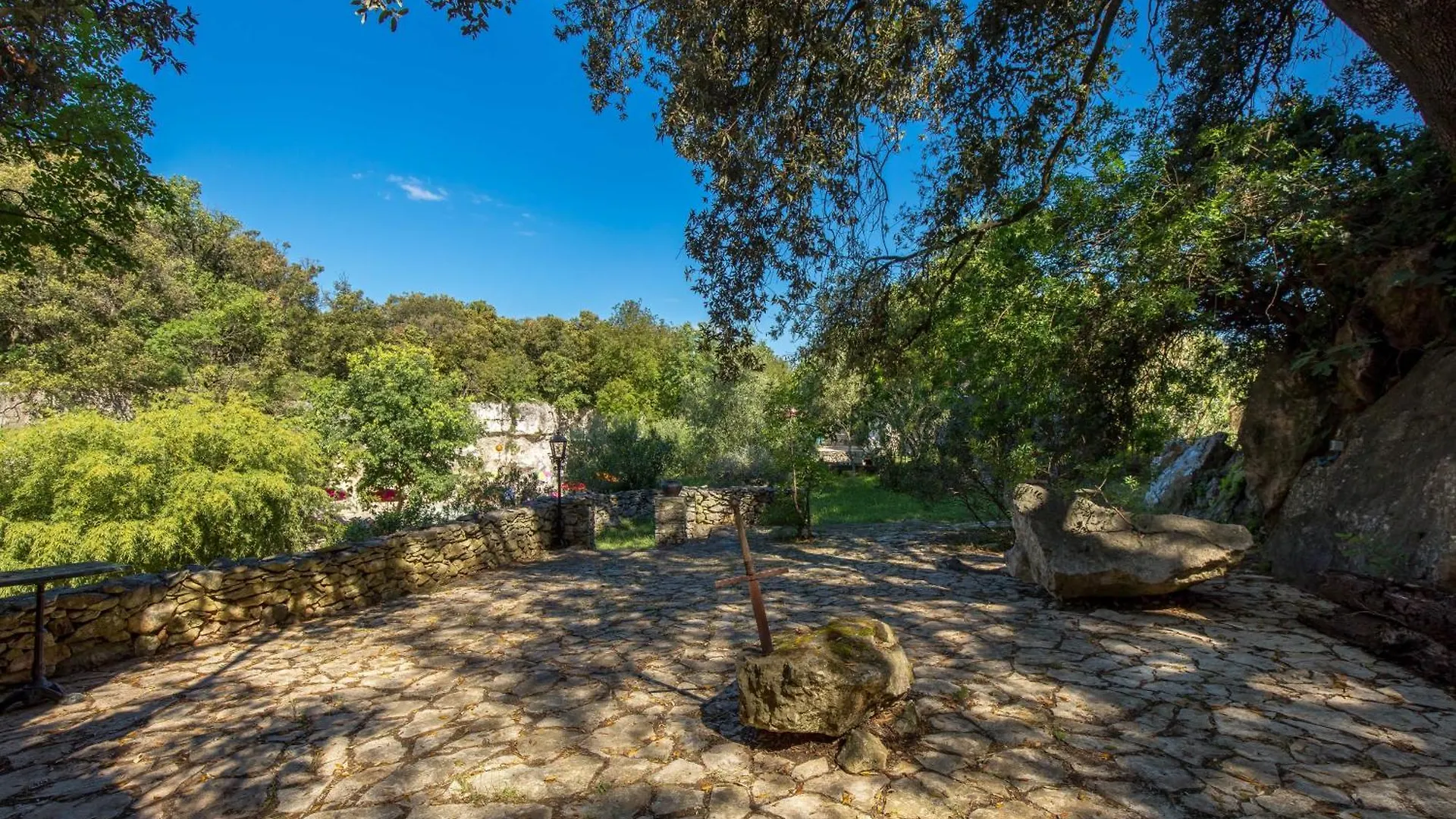 Holiday House Cave Romana 풀라 펜션