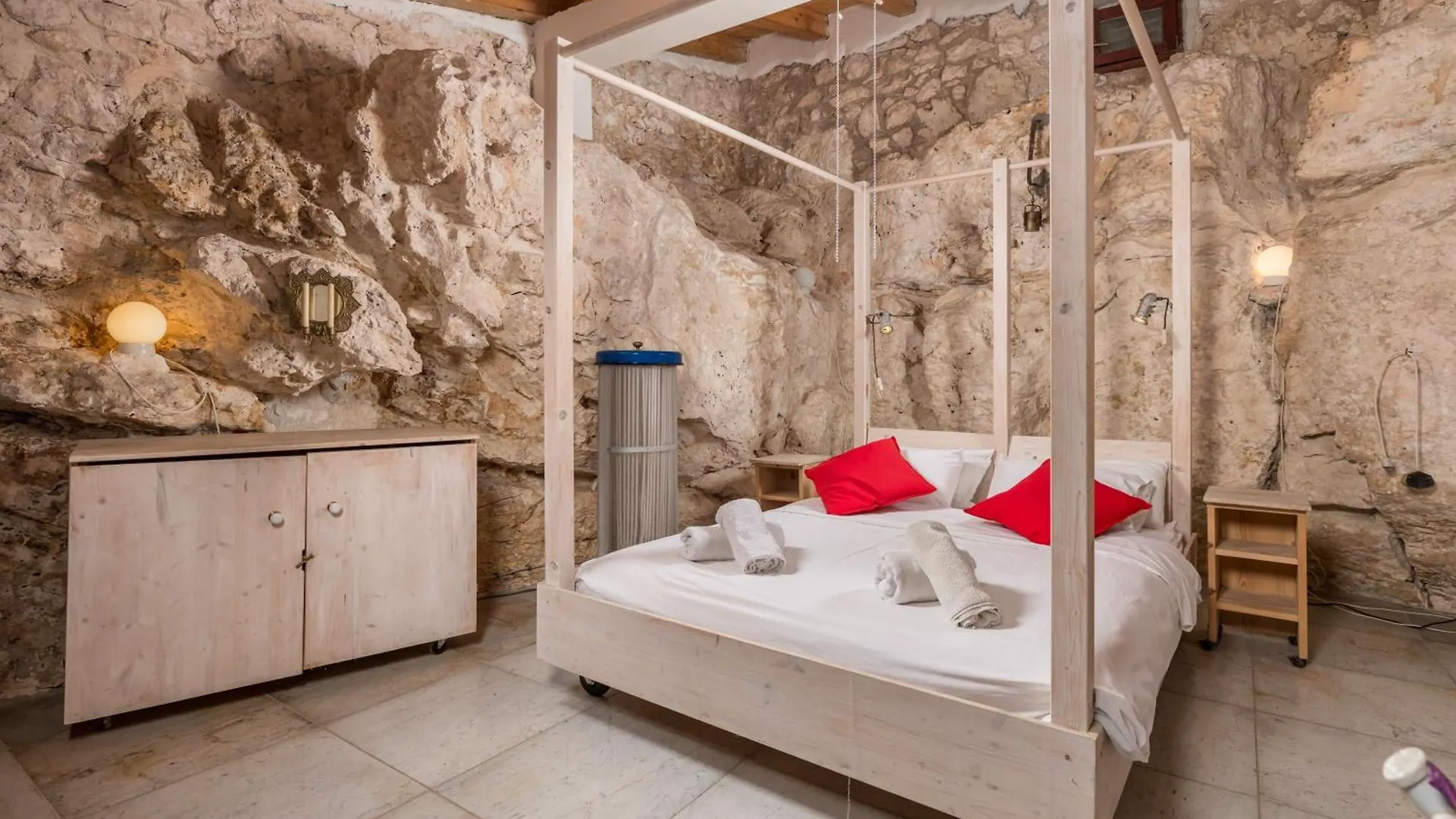 Holiday House Cave Romana 0*, Pula