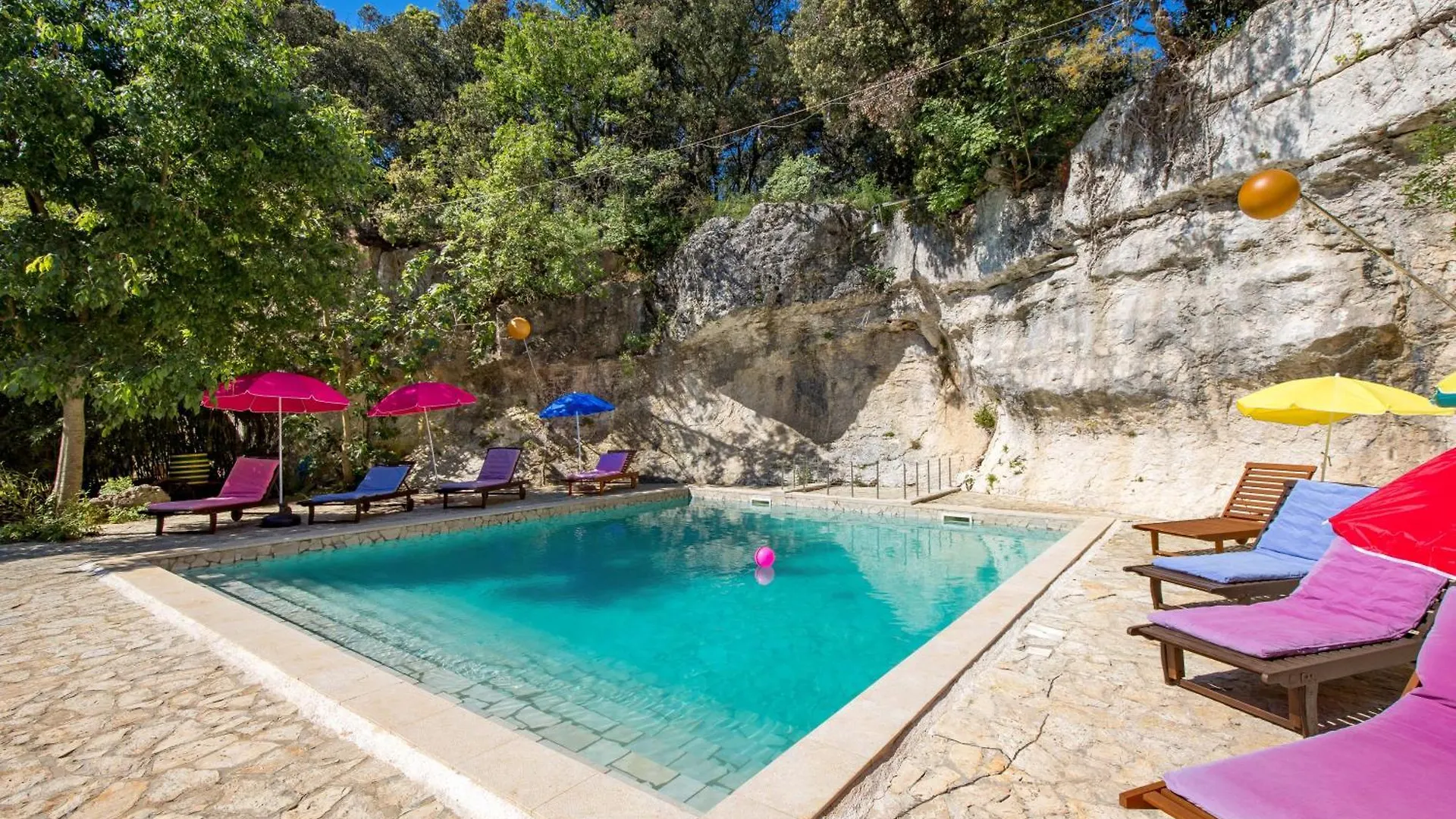 Holiday House Cave Romana