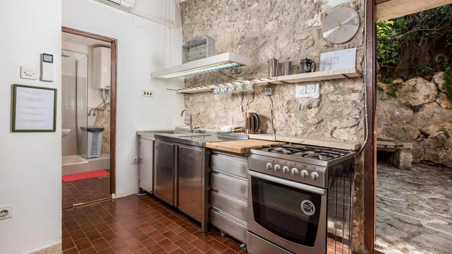 Holiday House Cave Romana 0*, Pula Croatia